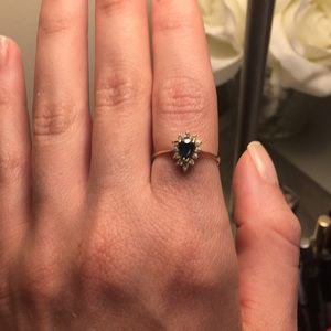 Gorgeous 10k blue ring